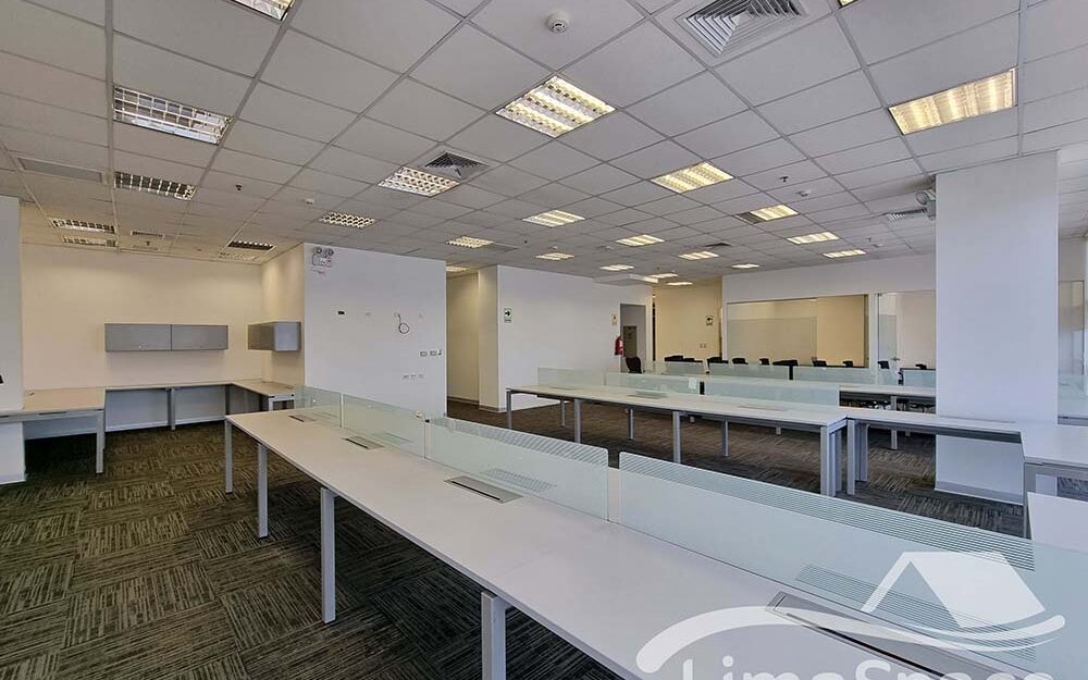 Exclusiva Oficina espaciosa y muy iluminado en la mejor zona de San Isidro – SIJ11