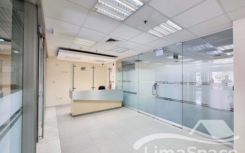 Exclusiva Oficina cerca al Centro Empresarial – SIJ14
