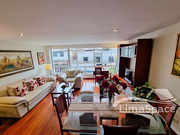 Alquiler de Hermoso Duplex Amoblado, 2 Dorm. en Miraflores – MIR115