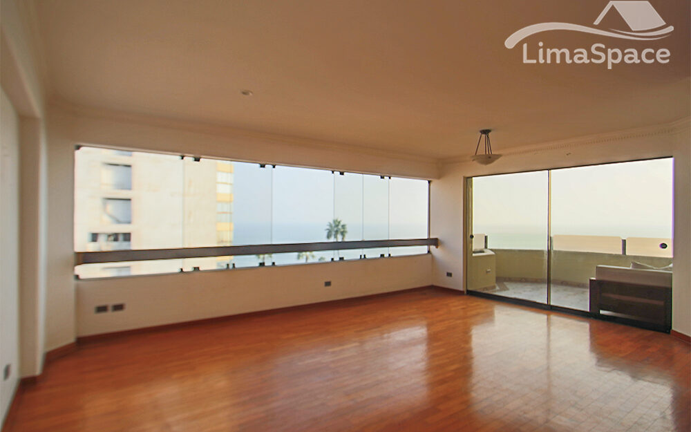 Hermoso departamento con terraza frente al mar