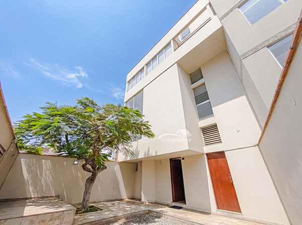 Casa en Venta | Calle Roma – Miraflores – JCOMP49