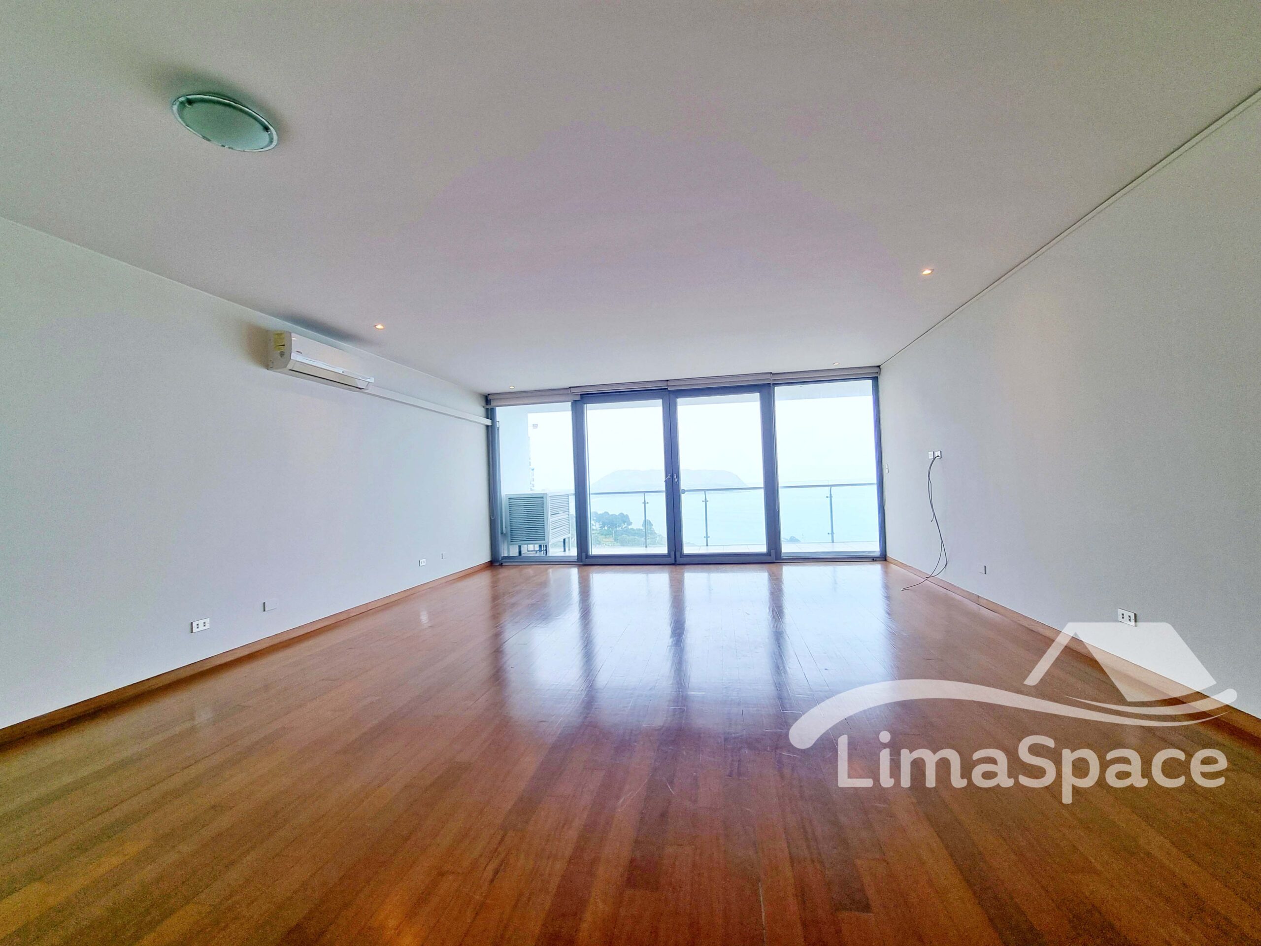 Exclusivo departamento con vista al mar en alquiler – Malecón Balta – MIJ145