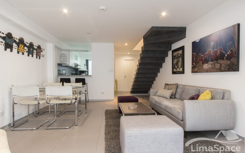 Duplex sin amoblar en Barranco